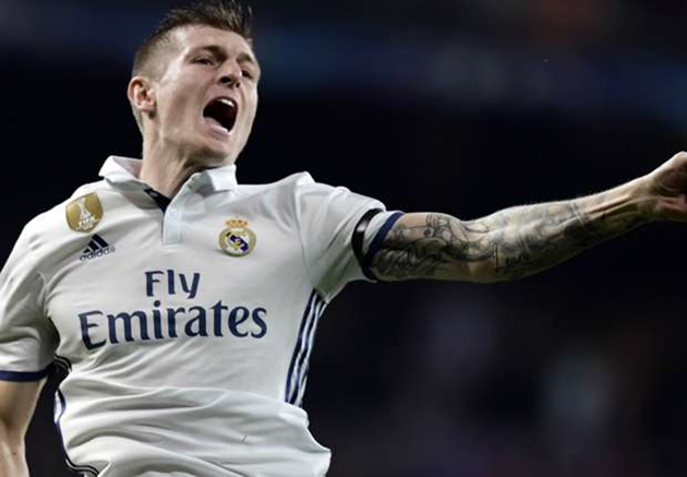 Toni Kroos được sao trẻ Bayern tôn sùng