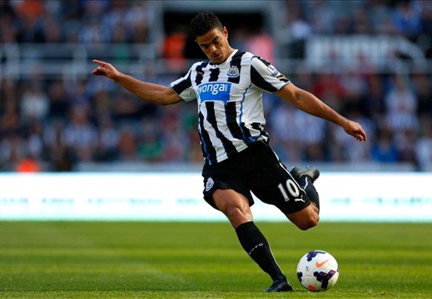 Góc siêu phẩm: Bàn thắng để đời của Hatem Ben Arfa
