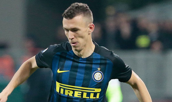 Ảnh bài viết Lovren rủ rê mục tiêu của Man Utd tới Liverpool