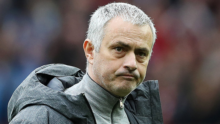 Điểm tin tối 31/03: Mourinho thấy tiếc Schweinsteiger, Thái Lan mất ‘đại tướng’