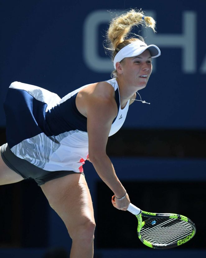 Caroline Wozniacki ấn tượng cả trong lẫn ngoài sân tennis