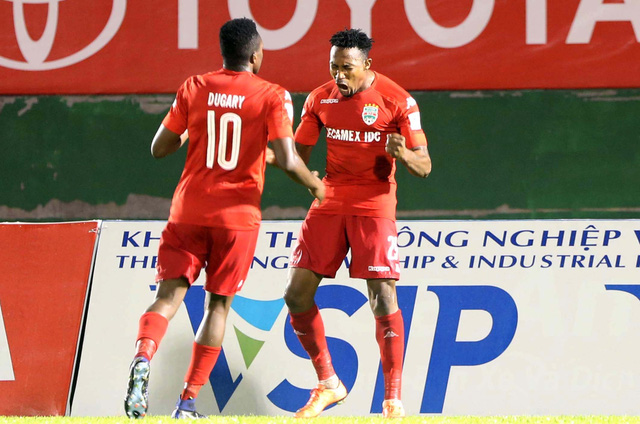 Becamex Bình Dương 1-0 CLB TP.HCM (Vòng 11 V-League 2017)