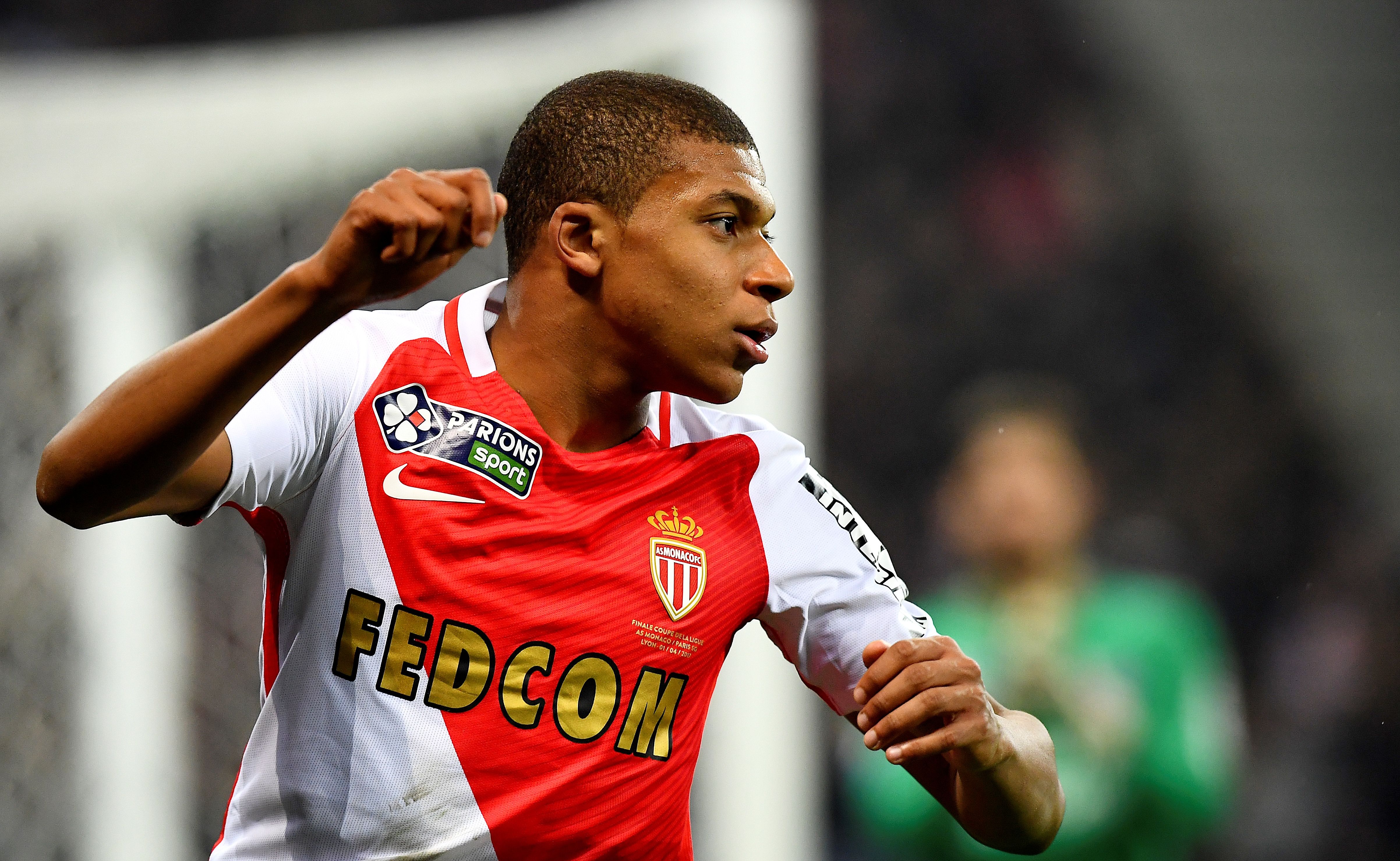 Ảnh bài viết Kylian Mbappe bất ngờ khen PSG hết lời