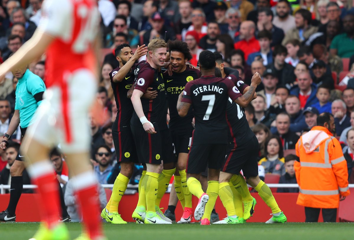  Leroy Sané mở tỷ số cho Man City (Arsenal vs Man City)
