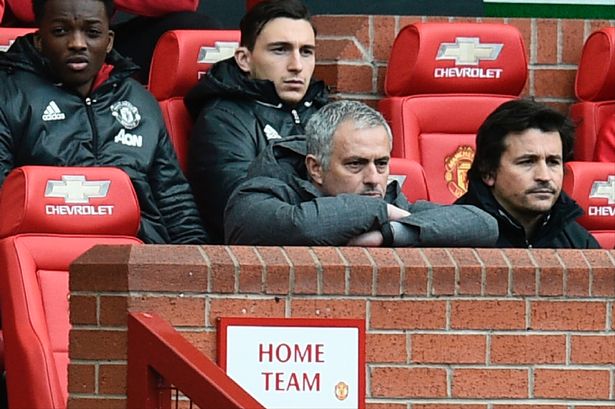 Ảnh bài viết Điểm tin tối 03/04: Old Trafford thành điểm yếu của M.U; Ranieri thay Kiatisak?