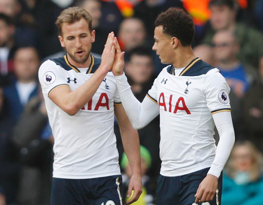 Ảnh bài viết Khả năng Shaw đến các đội bóng Ngoại hạng Anh là bao nhiêu?