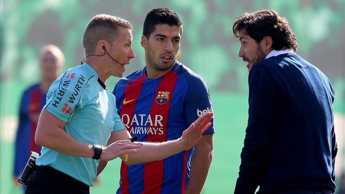 Ấn định trọng tài bắt trận Siêu kinh điển, phe Barca bắt đầu gây áp lực