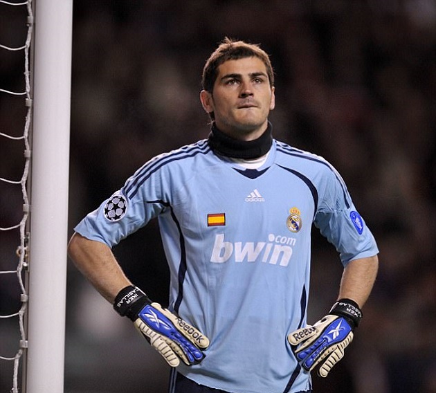 Ảnh bài viết Những cầu thủ từng bị Mourinho "giam" lên ghế dự bị