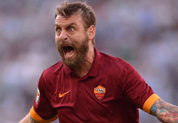 Sau 27 năm, De Rossi tính chuyện chia tay AS Roma