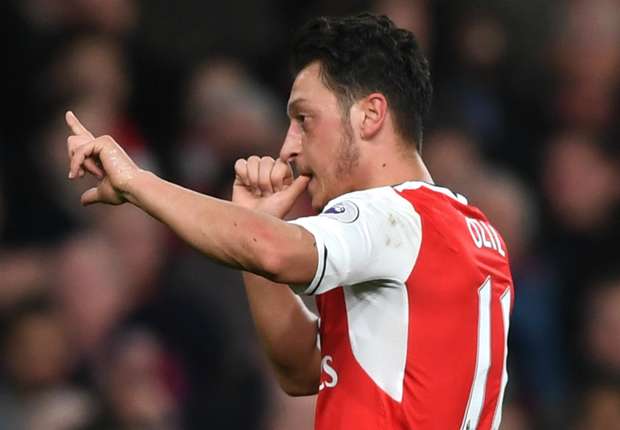 Ảnh bài viết Oezil chê đội hình Arsenal thiếu chiều sâu
