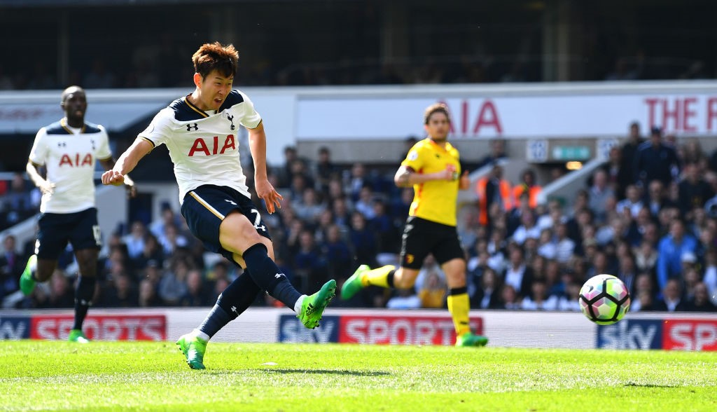 Pha làm bàn không thể dễ dàng hơn của Heung-min Son vào lưới Watford