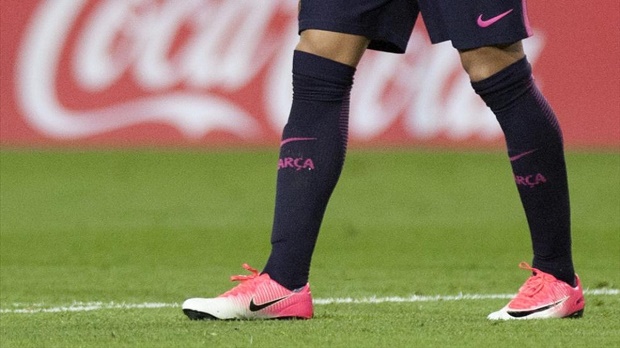 Bí mật về đôi giày gây rắc rối cho Neymar