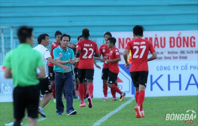 Ảnh bài viết Long An 1-2 Than Quảng Ninh (Vòng 12 V-League 2017)