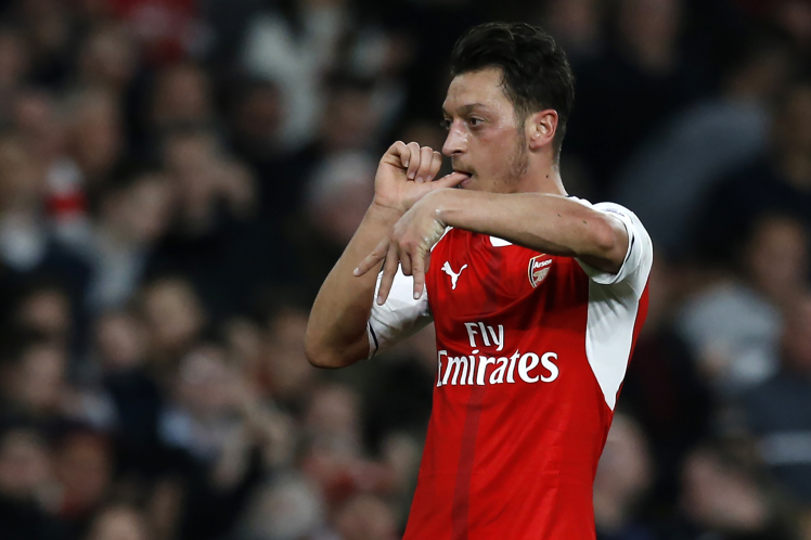 4 cầu thủ Arsenal nên bán và mua trong mùa Hè 2017