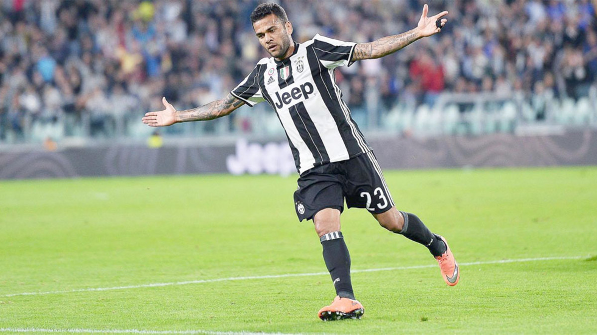 Alves gửi thông điệp gì tới Barca trước giờ tái ngộ?