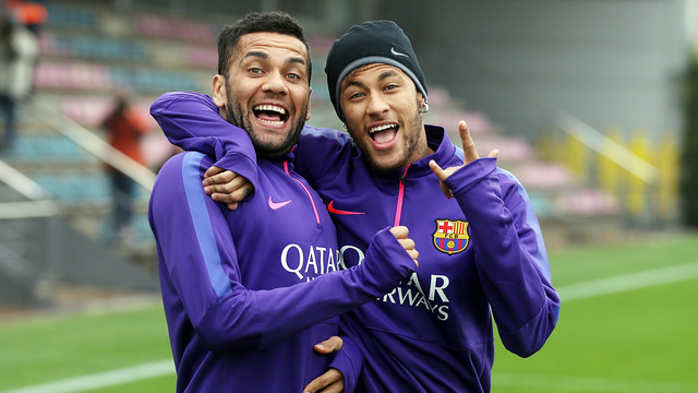 Điểm nóng đại chiến Juventus - Barcelona: Suarez tái ngộ "kẻ thù", Neymar đụng bạn thân