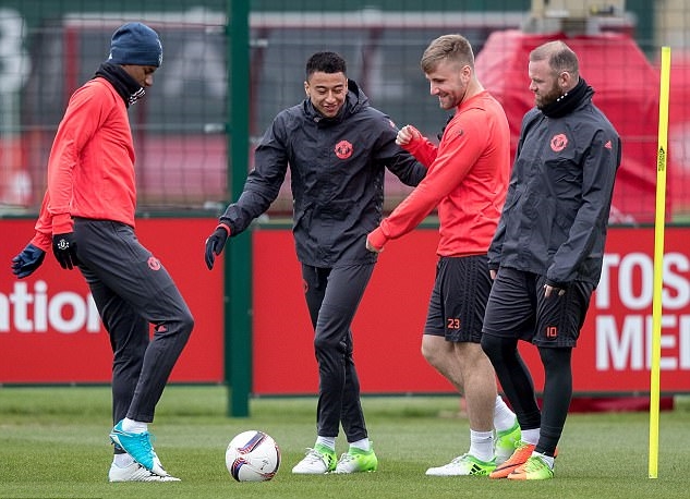 Ảnh bài viết De Gea, Rooney xuất hiện trên sân tập trước giờ lên đường sang Bỉ