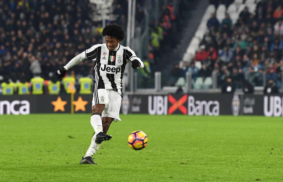 Ảnh bài viết Juan Cuadrado quẩy nát cánh trái của Barcelona
