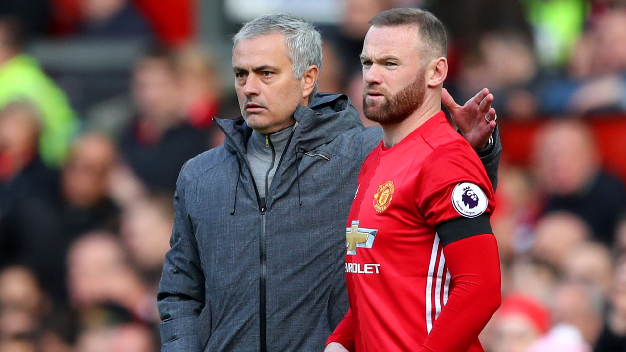 Ảnh bài viết Đã rõ lý do Rooney bị Mourinho 'trảm'