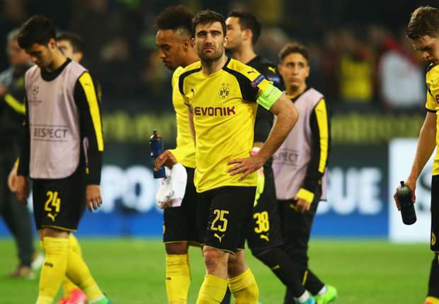 Sokratis: "Chúng tôi là người, không phải động vật"