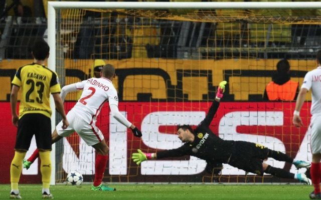 Ảnh bài viết Tình huống hỏng ăn 11m của Fabinho trước Dortmund