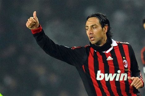 Kỹ thuật phòng ngự thượng thừa của Alessandro Nesta