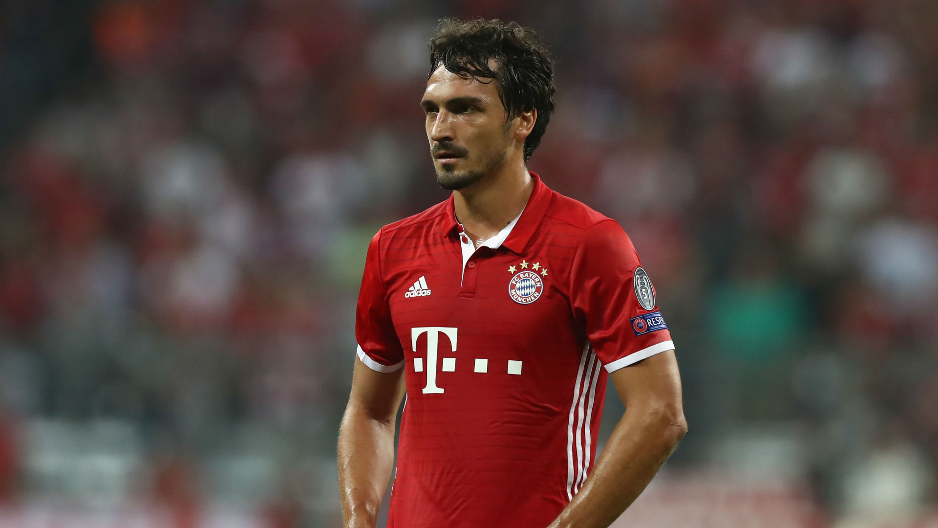 Tin vui cho Real: Bayern Munich tan hoang hàng thủ