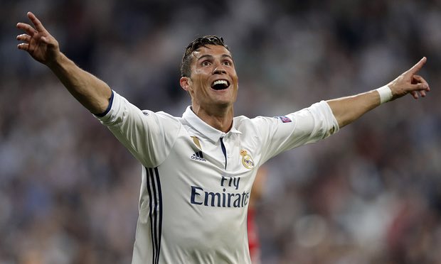 Ronaldo và Real Madrid: Đạp lên dư luận mà sống