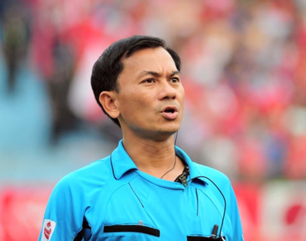 Ảnh bài viết Trọng tài Việt bớt hổ thẹn nhờ... Champions League?