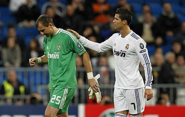 5 cầu thủ từng sát cánh Ronaldo không nhắc chẳng ai nhớ