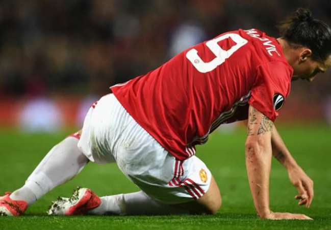 Mourinho: chấn thương của Ibra và Rojo là "tiêu cực"