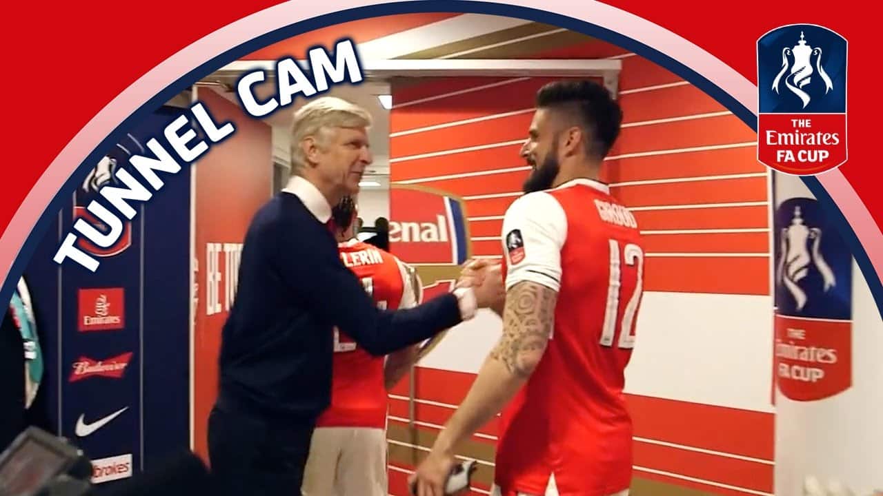 Ảnh bài viết Wenger đã ăn mừng thế nào trong đường hầm tại Wembley