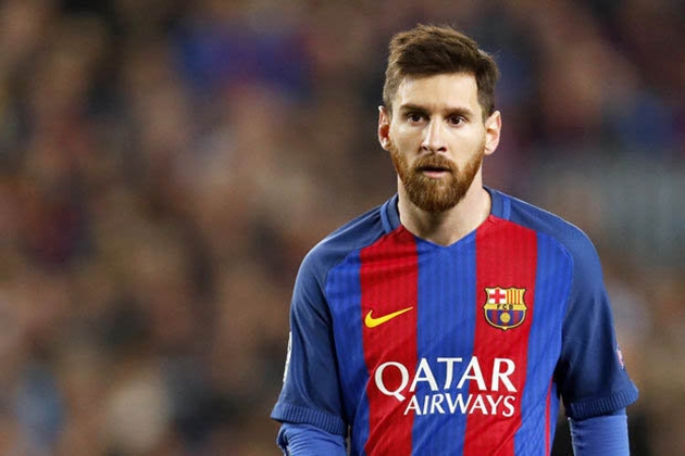 Đạt cột mốc vĩ đại, Messi nhận lời khen từ Ronaldinho
