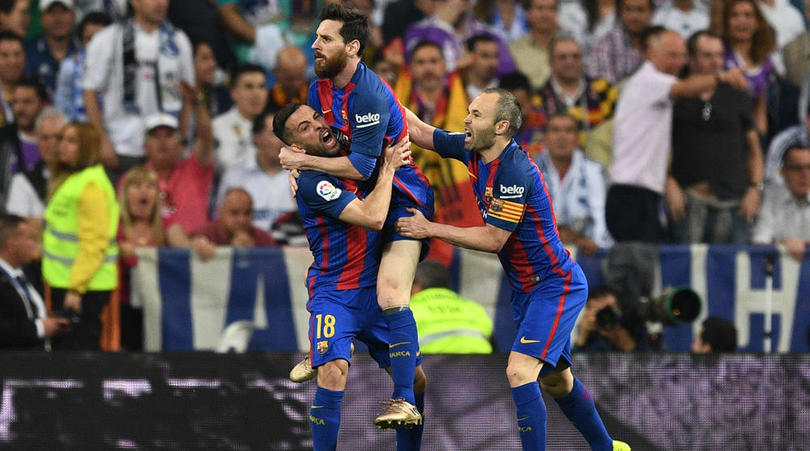 Sau Messi, Barca gấp rút giữ chân huyền thoại
