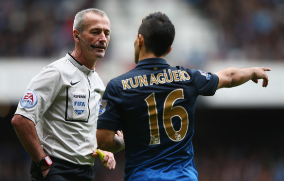 Ảnh bài viết Trọng tài giúp Man Utd toàn thắng Derby lại 'trợ giúp' Quỷ Đỏ