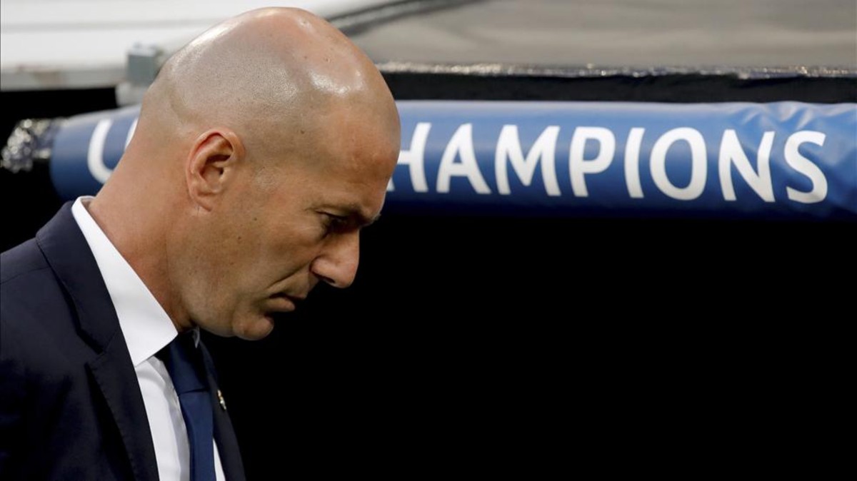 Zinedine Zidane và màn trở mặt của người Madrid