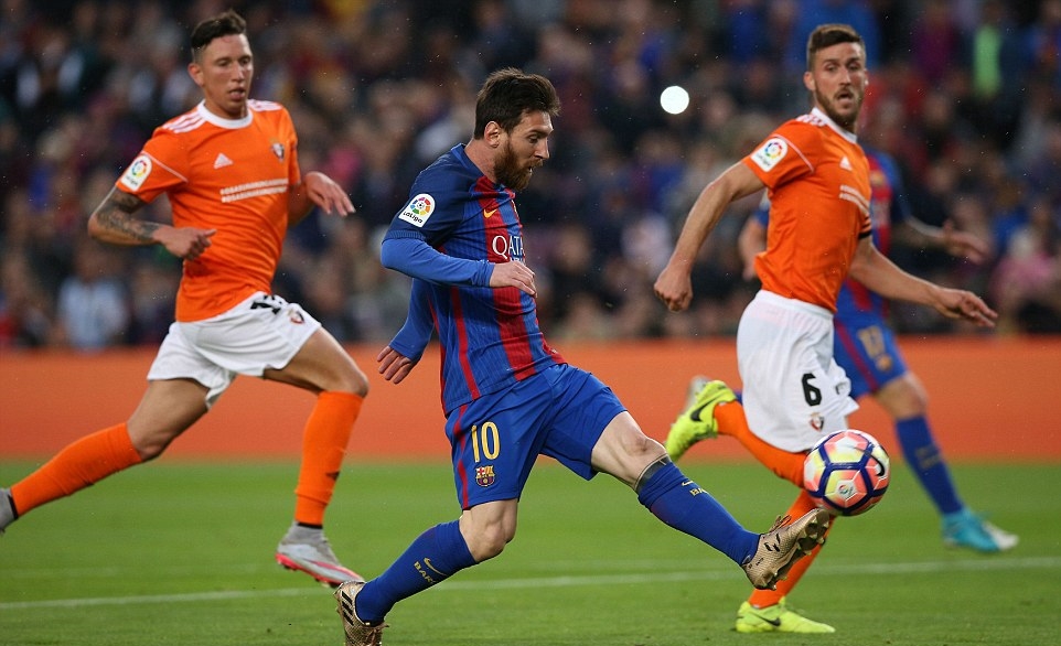 Lập 3 cú đúp ở Camp Nou, Barca ‘cày nát’ đội hình Osasuna