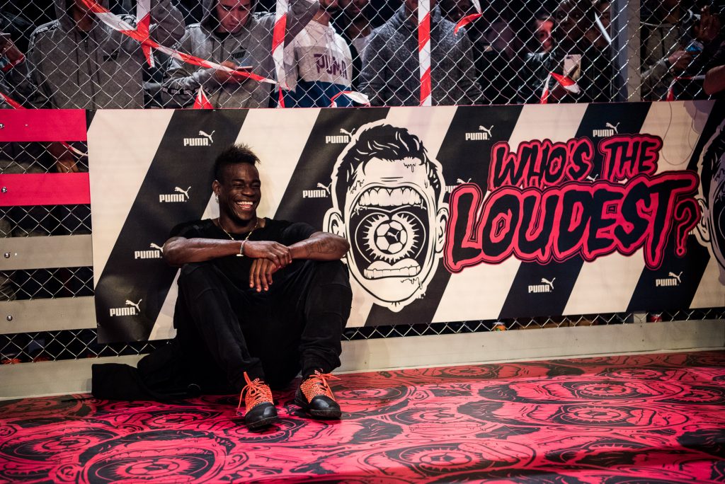 Balotelli quậy hết cỡ trong sự kiện quảng bá sản phẩm của Puma