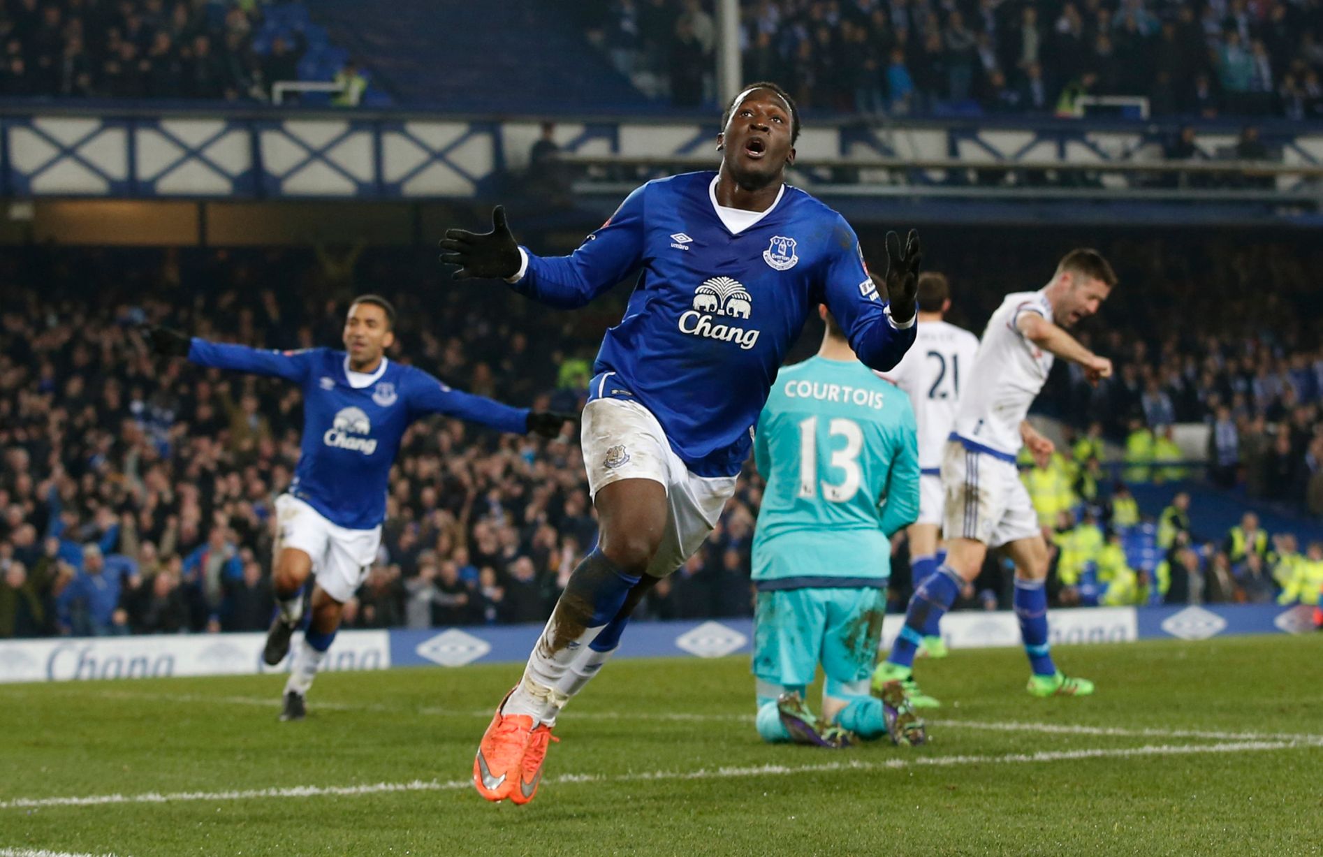 Ảnh bài viết Lukaku và những người cũ từng ghi bàn vào lưới Chelsea