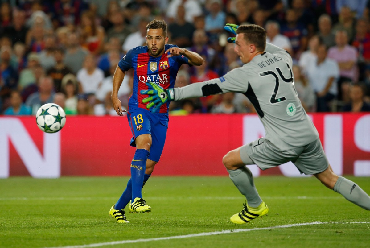 PSG hết cơ hội chiêu mộ ngôi sao cánh trái của Barca