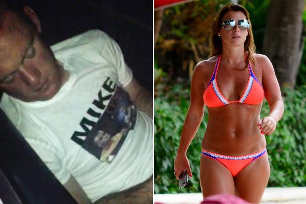 Rooney bắt sóng với gái lạ khi vợ vắng nhà