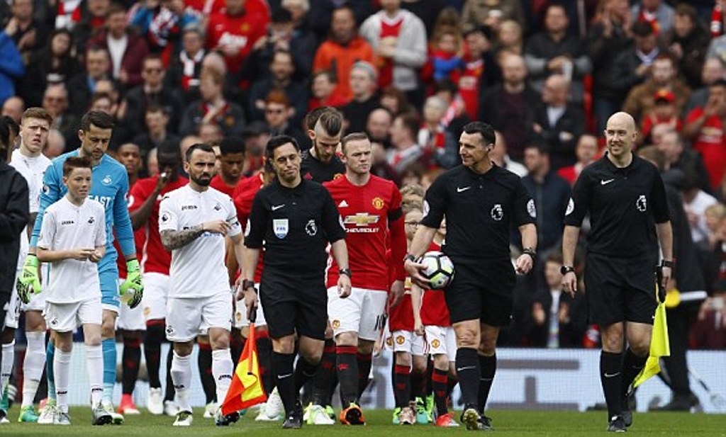 Ảnh bài viết TRỰC TIẾP Man United 1-1 Swansea (KT): 'Vua hòa' lại hòa