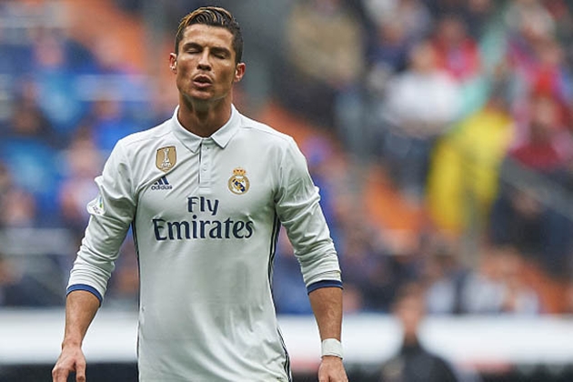 Ronaldo xuất sắc, vấn đề là Messi vĩ đại nhất trong lịch sử