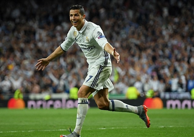 Ảnh bài viết Twitter chọc tức Bayern bằng Ronaldo