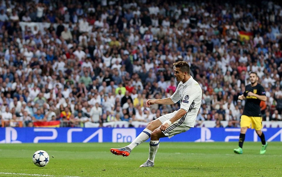 Dư âm Real Madrid 3-0 Atletico Madrid: 'Hạt sạn' trọng tài