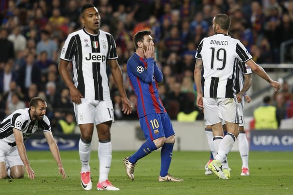 Messi đã 'tắt điện', liệu Mbappe có khác?