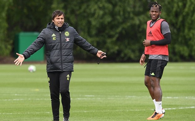 Ảnh bài viết Conte đốc thúc học trò trên sân tập