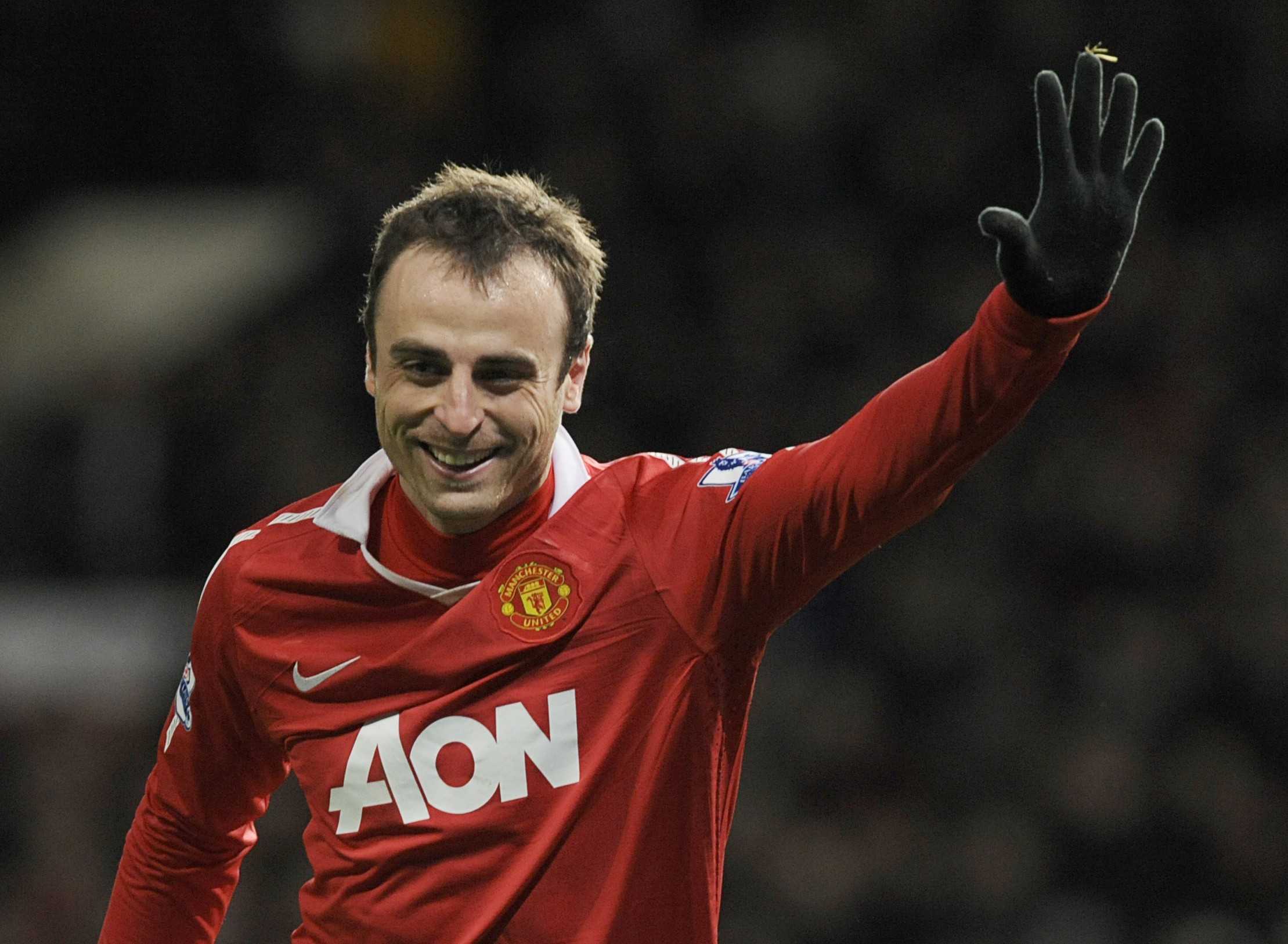 Ảnh bài viết Những pha chạm bóng đầy tinh tế của Dimitar Berbatov