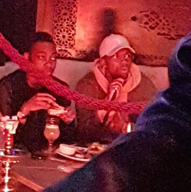Dính chấn thương, Daniel Sturridge đi hút shisha giải khuây