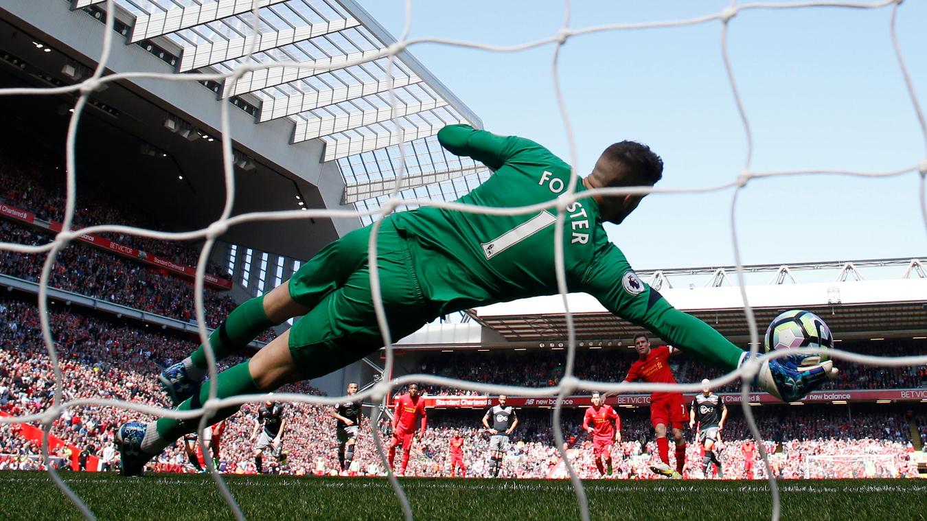 Ảnh bài viết Milner sút hỏng phạt đền, Liverpool run rẩy chờ đại chiến Arsenal vs Man United